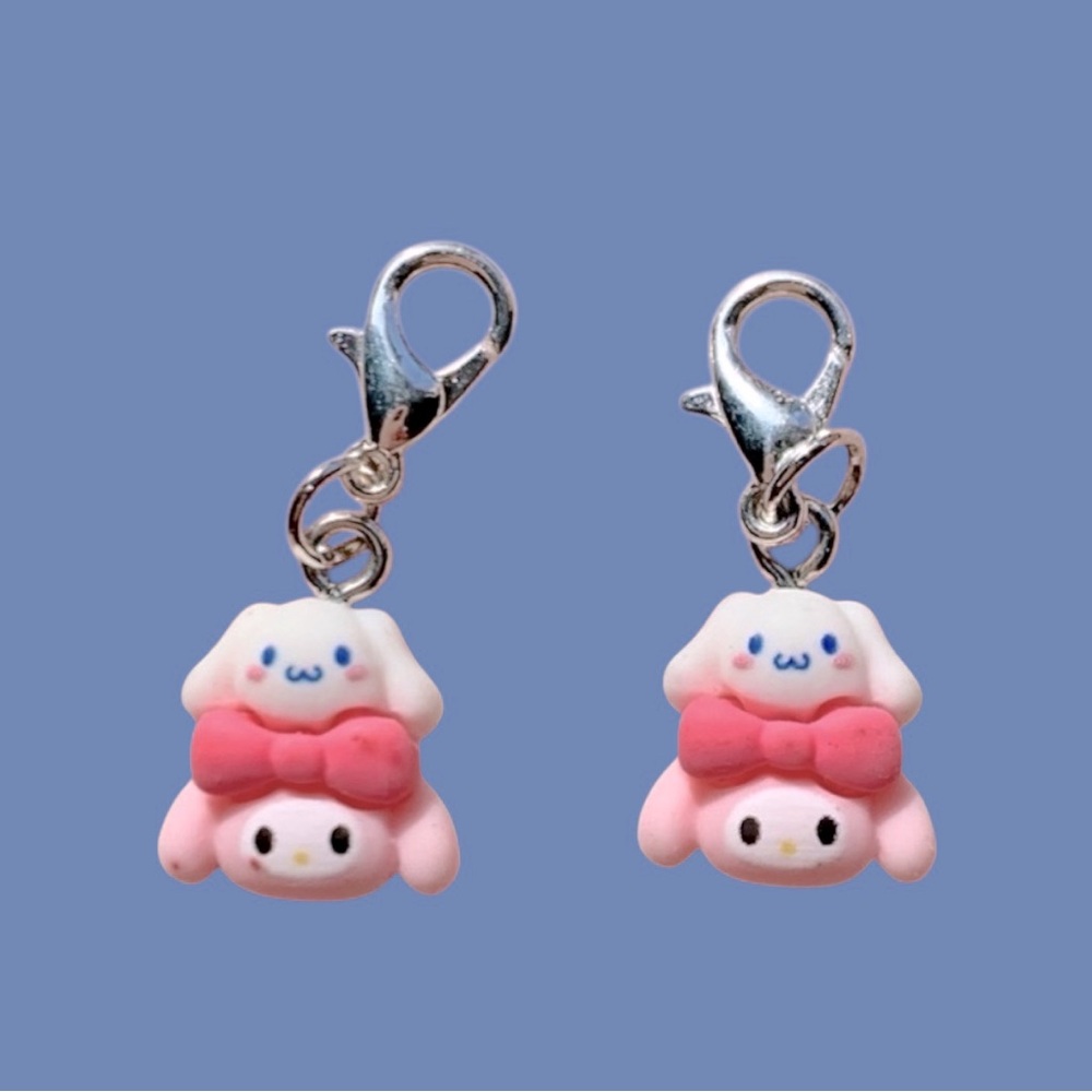1 Hello Kitty Family charm. - Picture 1 of 2